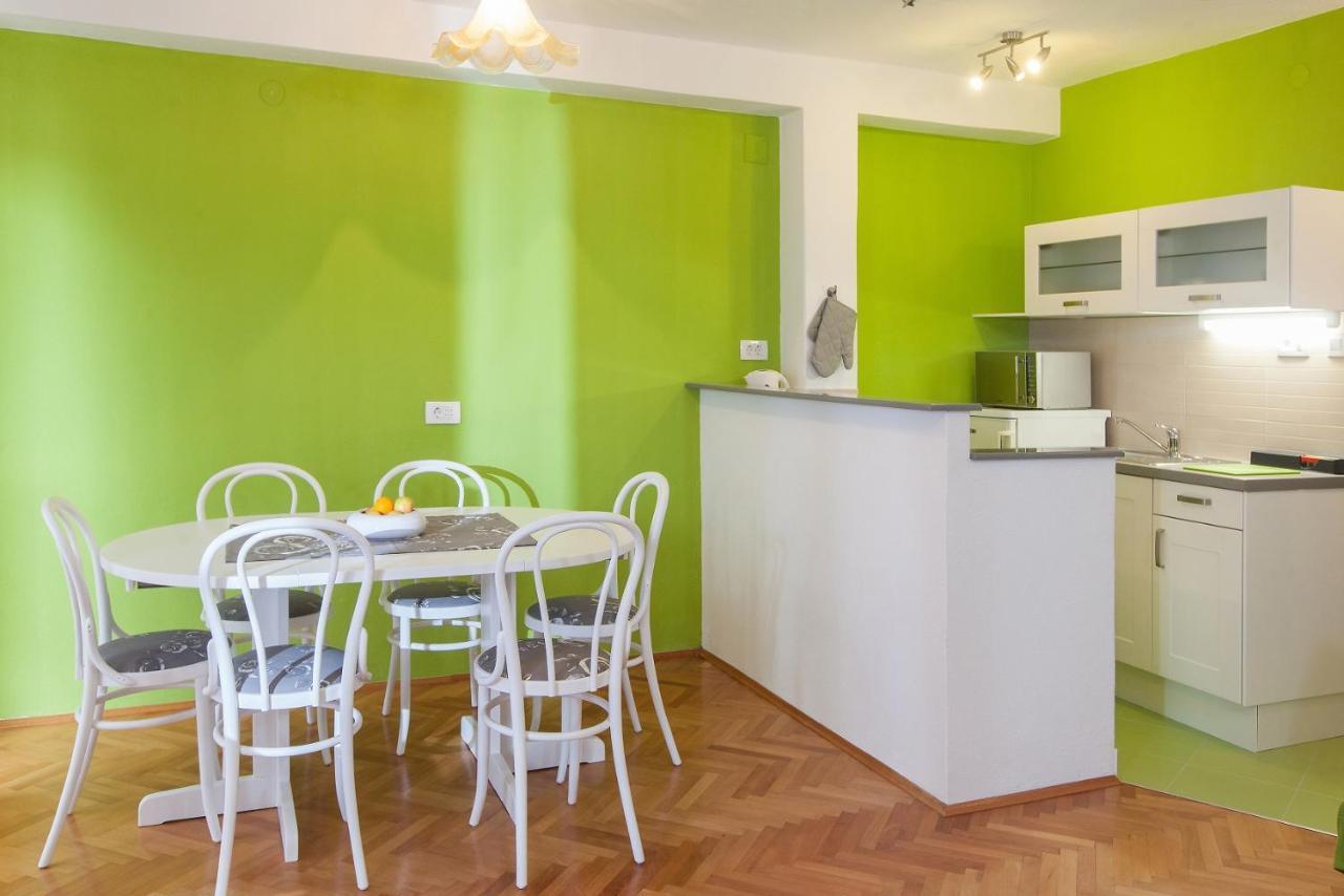 Vega Apartments Podgora Εξωτερικό φωτογραφία